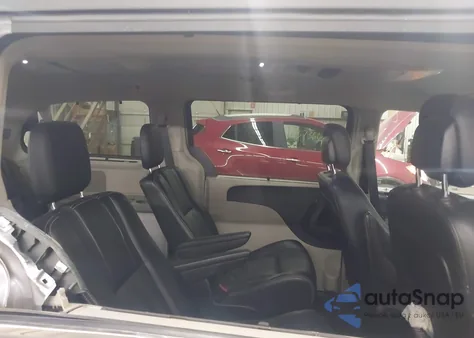 2013 Chrysler Town & Country Touring-L из США, поврежденный, VIN 2C4RC1CG3DR589960